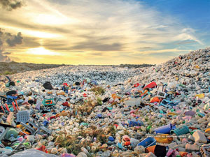 સાયન્સ એડવાન્સ જર્નલમાં પ્રગટ થયો ચોંકાવનારો રિપોર્ટ દર વરસે અમેરિકા ૧૦ લાખ ટન પ્લાસ્ટિક દરિયામાં ઠાલવે છે