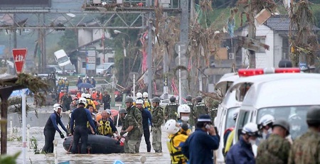 જાપાનમાં ભારે વરસાદ બાદ તબાહીઃ ૧૨ લાખને સુરક્ષિત સ્થળે ખસેડાયા