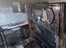 નડિયાદના એક મકાનમાં ભીષણ આગ લગતા ઘરનો સામાન બડીને ખાક