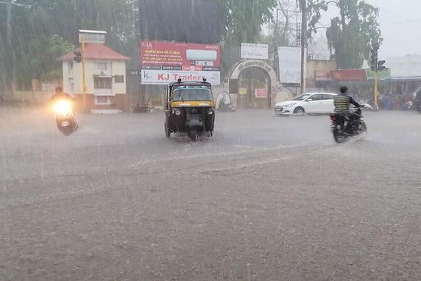 બંગાળની ખાડીમા લો પ્રેશર, ગુજરાતમાં ભારે વરસાદની આગાહી