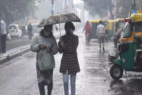 Gujarat Weather: ગુજરાતમાં આજથી વાતાવરણ પલટાશે, રાજ્યમાં ઠંડીના ચમકારા વચ્ચે કમોસમી વરસાદ આવી પડશે