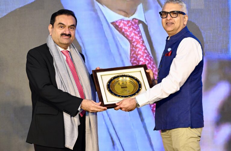 ’’સ્વાસ્થ્યસંભાળની વ્યાપક પધ્ધતિની નવેસરથી ડિઝાઇનની જરૂર”: ગૌતમ અદાણી