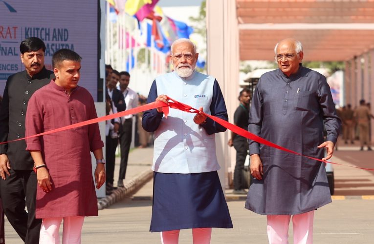 વાઈબ્રન્ટ ગુજરાત રિજનલ કોન્ફરન્સમાં પીએમ મોદીનું વૈશ્વિક રોકાણકારોને આહ્વાન: રોકાણ માટે ‘આ જ સમય છે, સાચો સમય છે’